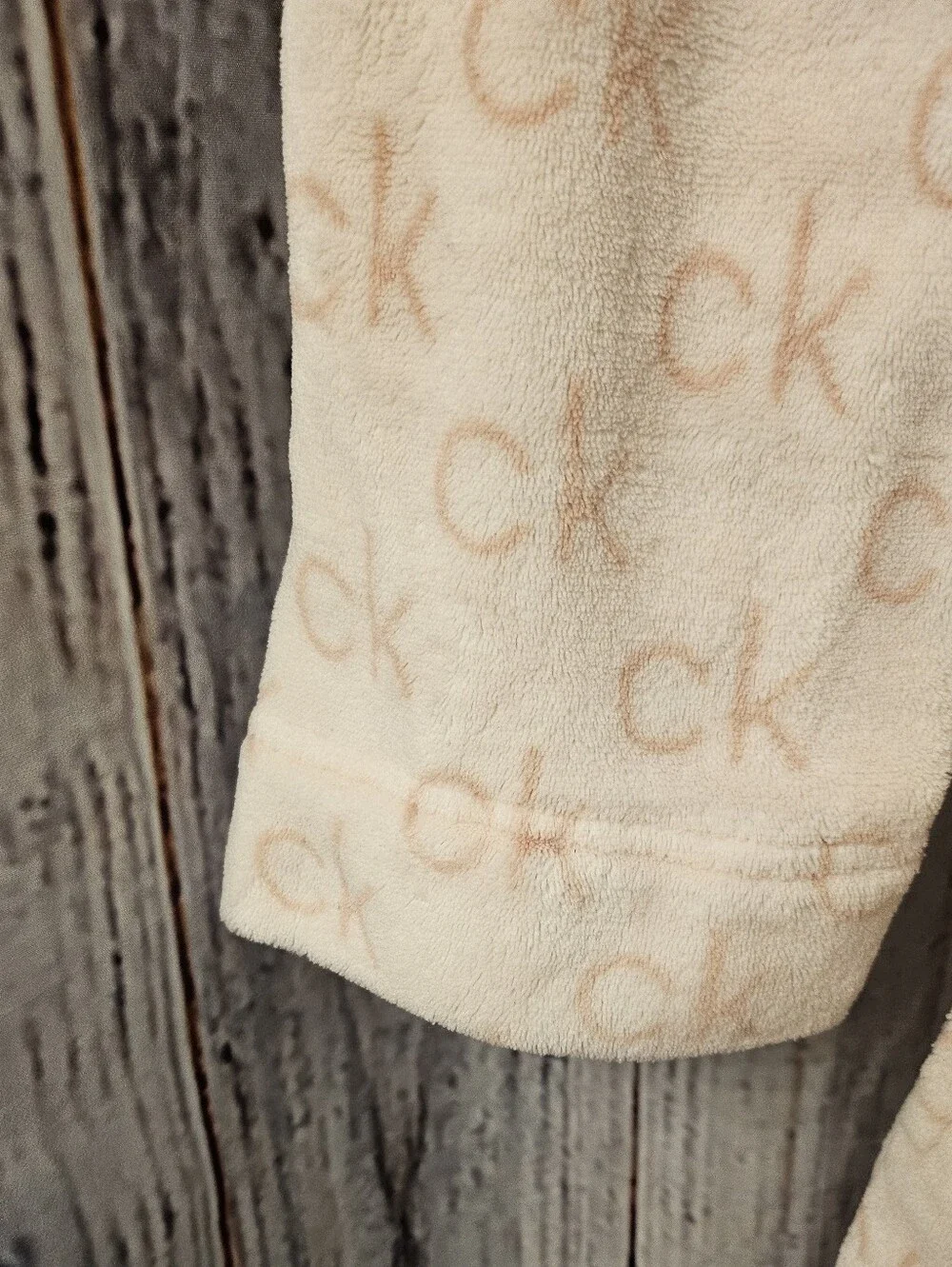 Calvin Klein Pink Logo Plush Shawl Collar Bath Robe